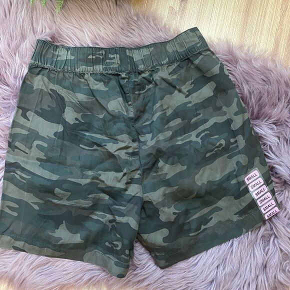 Sanctuary Social Standard High Rise Soft Pull On Boardwalk Short Size S - Picture 4 of 6